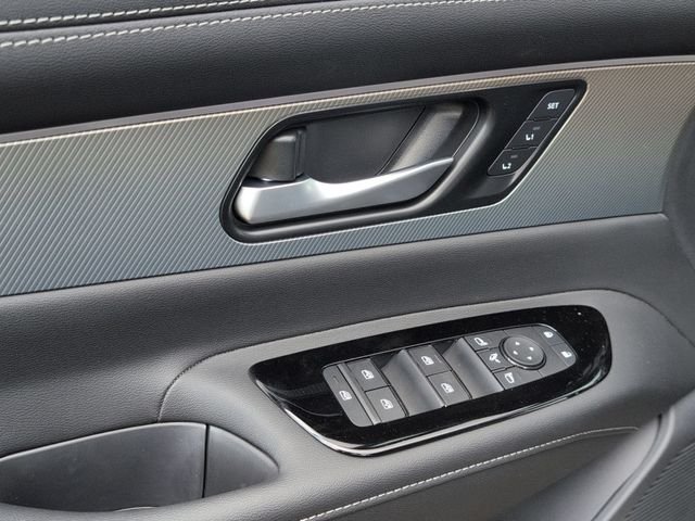 New 2026 Gray Nissan Platinum image 10