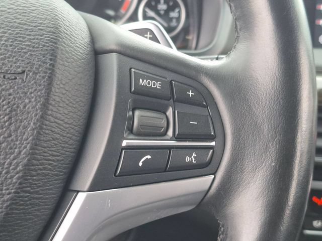 Used 2019 Black BMW M550i xDrive image 12