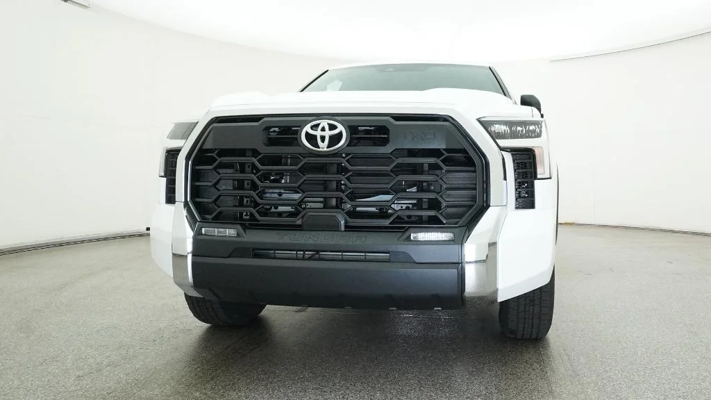 New 2026 Ice Cap Toyota SR5 image 7