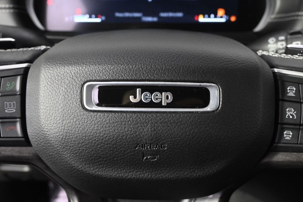 Used 2022 Gray Metallic Jeep Limited image 35