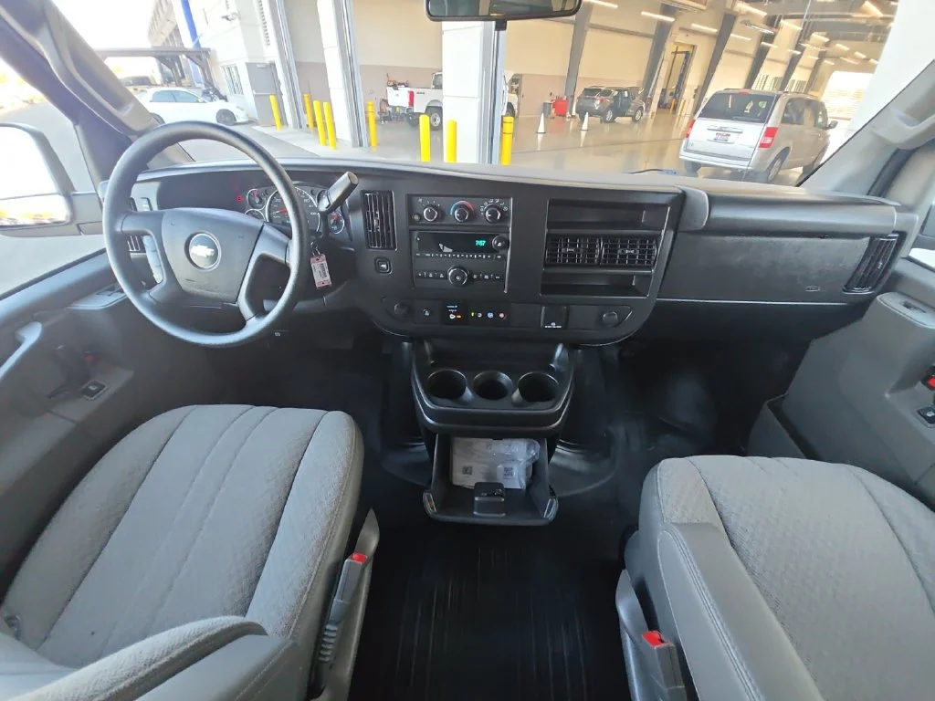 2023 Chevrolet Express Passenger LS - Photo 27