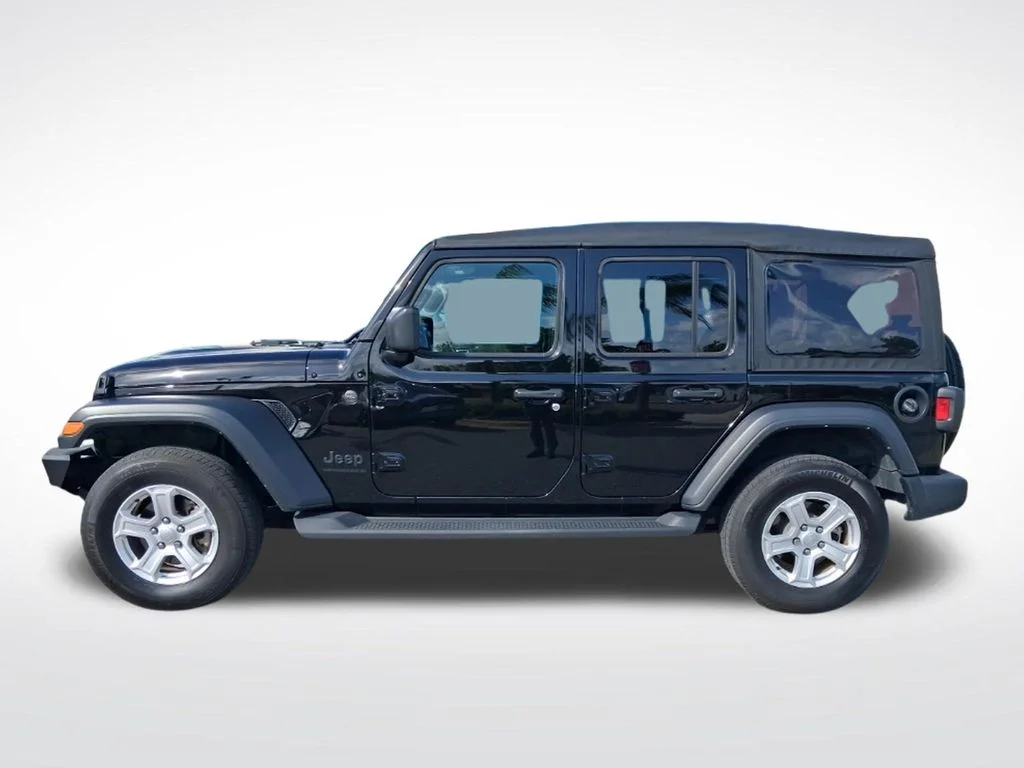 Used 2023 Black Jeep Sport S image 10