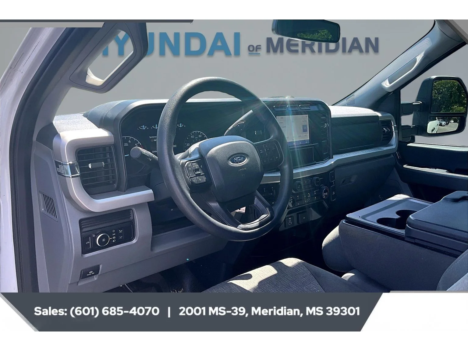Used 2023 Oxford White Ford XLT image 12