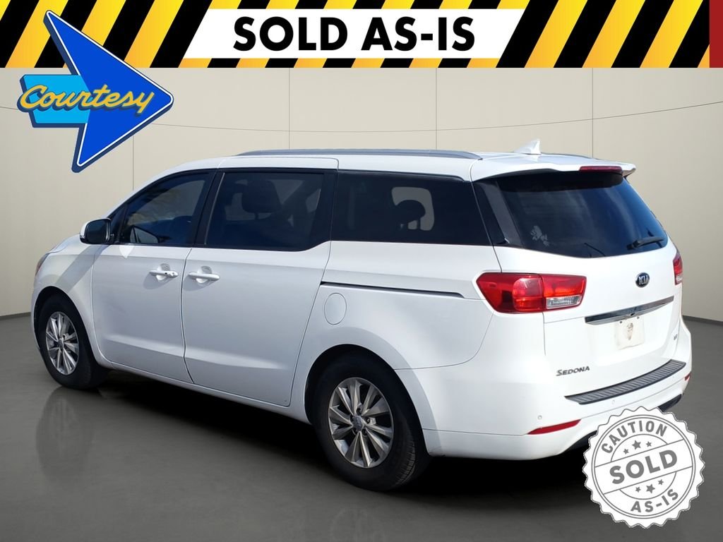 Used 2017 White Kia LX image 5