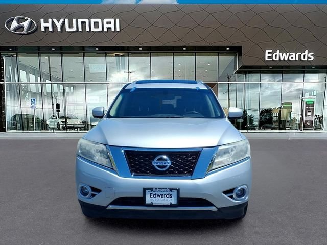 Used 2015 Silver Nissan Platinum image 3
