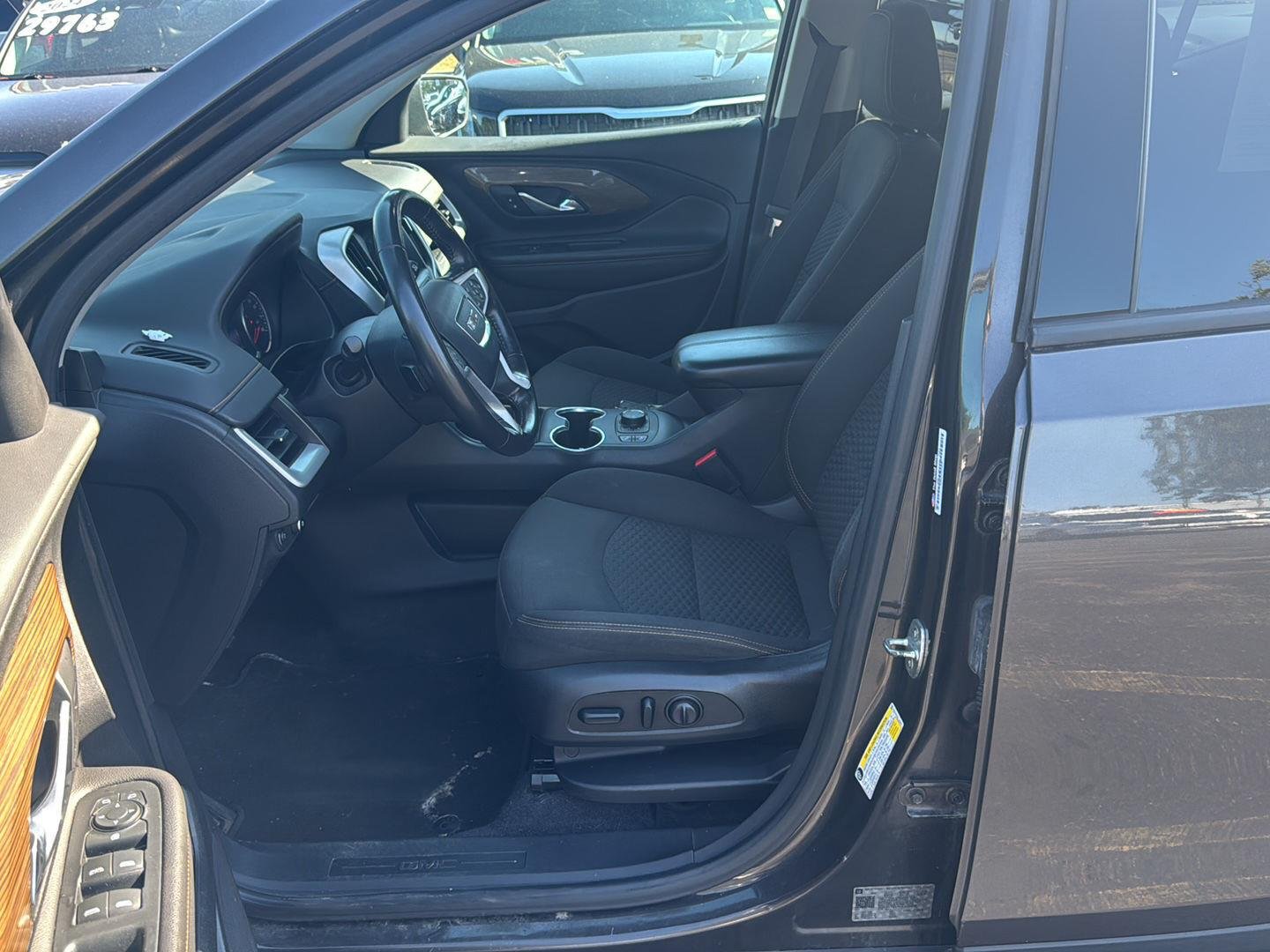 Used 2020 Smokey Quartz Metallic GMC SLE image 9
