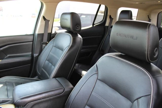 Used 2017 Silver GMC Denali image 10
