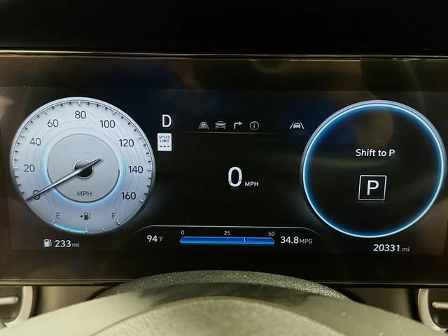 Certified Pre-Owned 2024 Hyundai Elantra SEL