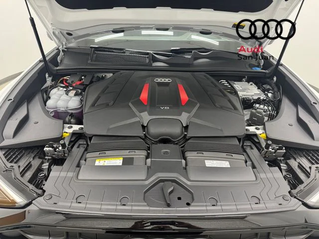 New 2026 White Audi 4.0T Prestige image 4