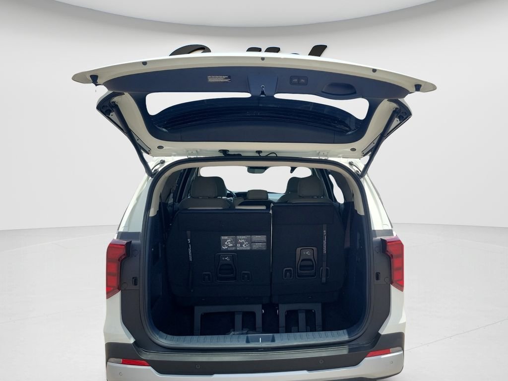 New 2026 Snow White Pearl Kia EX image 9