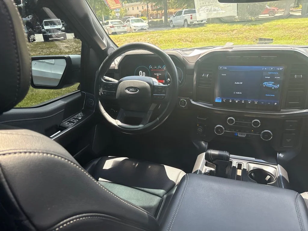 Used 2023 Silver Ford Lariat image 10
