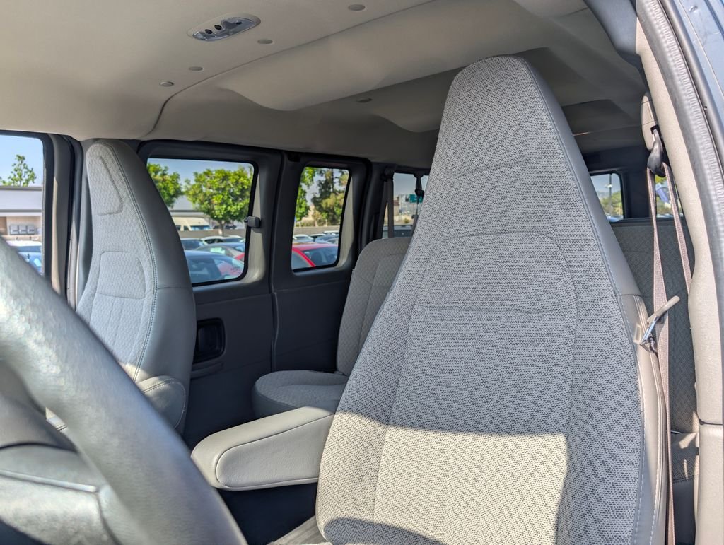Used 2025 Black Chevrolet LS image 19