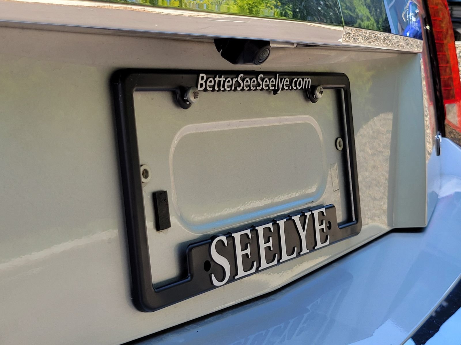 Used 2012 Silver Cadillac Base image 33