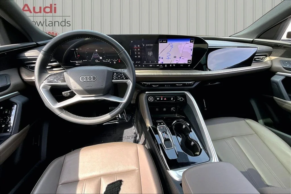 Used 2025 White Audi 2.0T Premium image 7