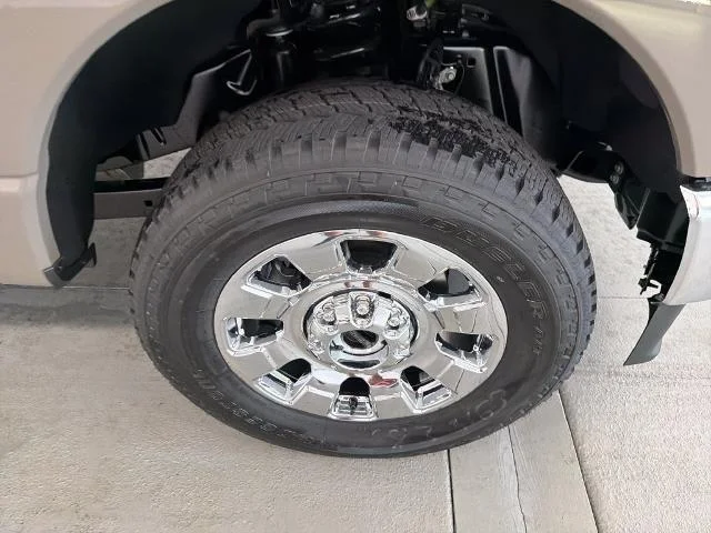 New 2026 Marsh Gray Ford F-250® Lariat® image 25