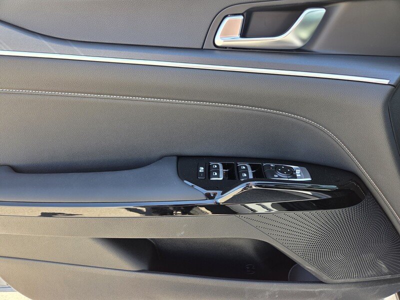 New 2026 Wolf Gray Kia GT-Line FWD image 9