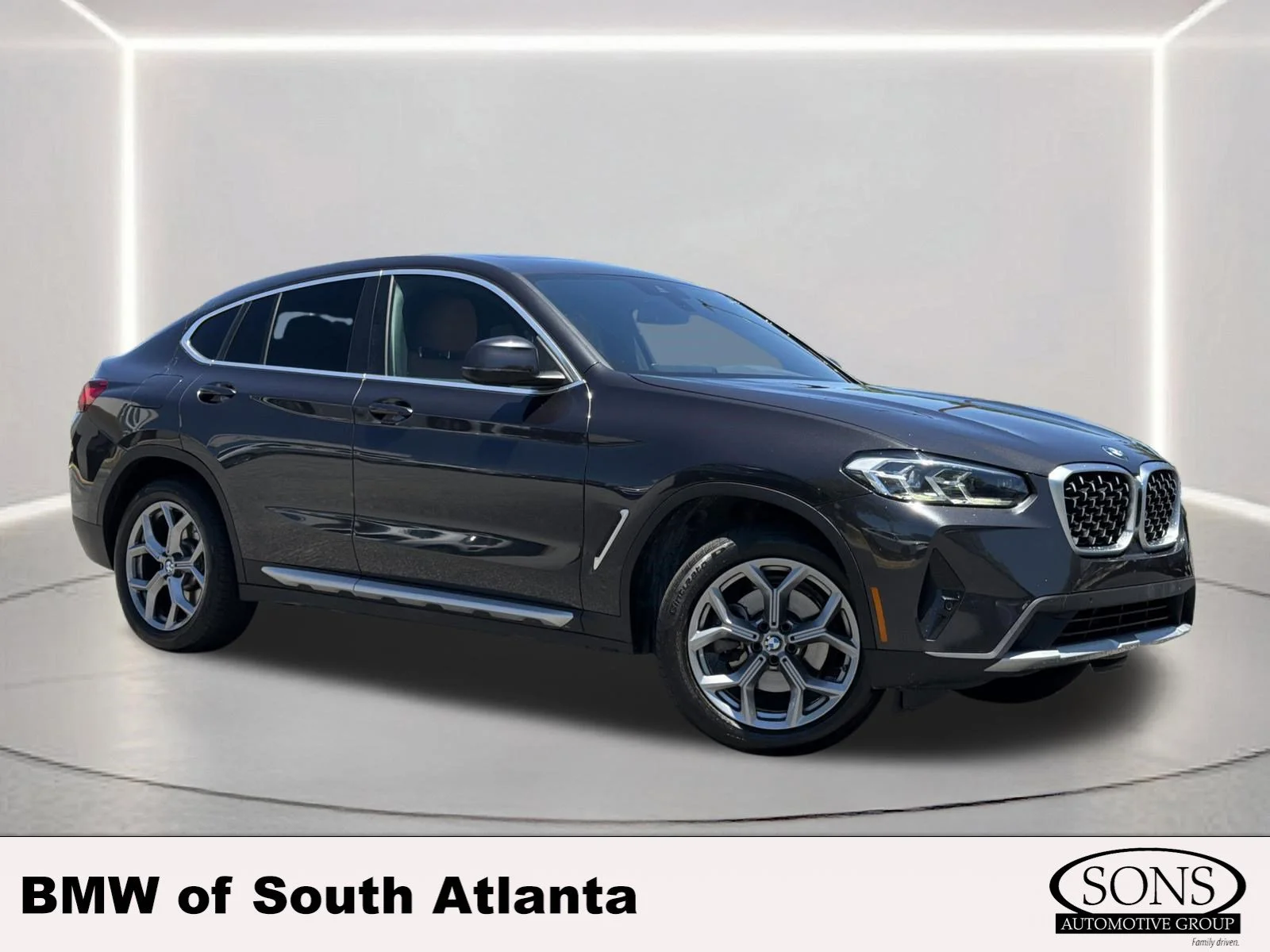 2025 BMW X4 xDrive30i's photo