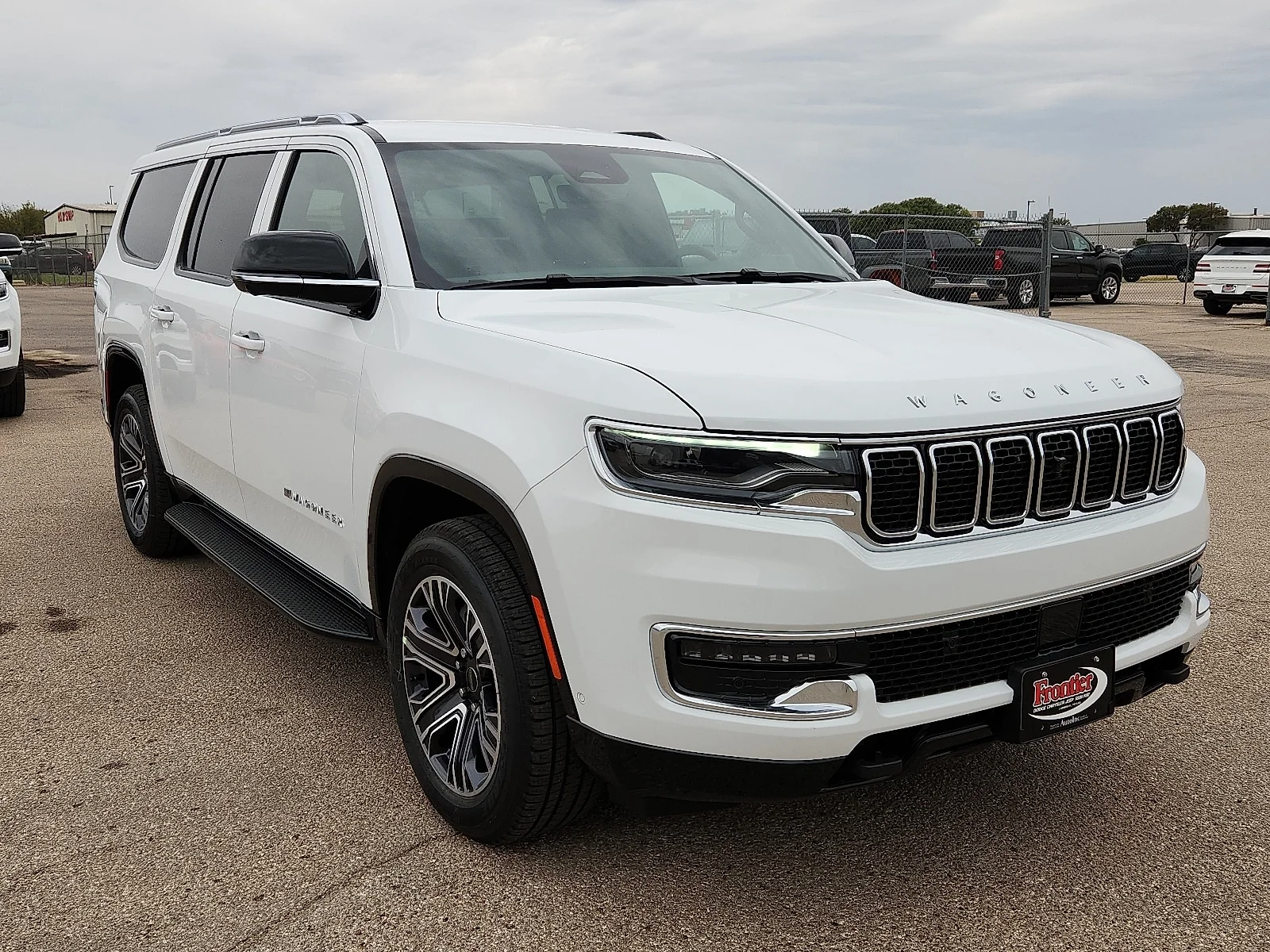 New 2025 Bright White Clear-Coat  Paint Jeep L 4X4 image 6