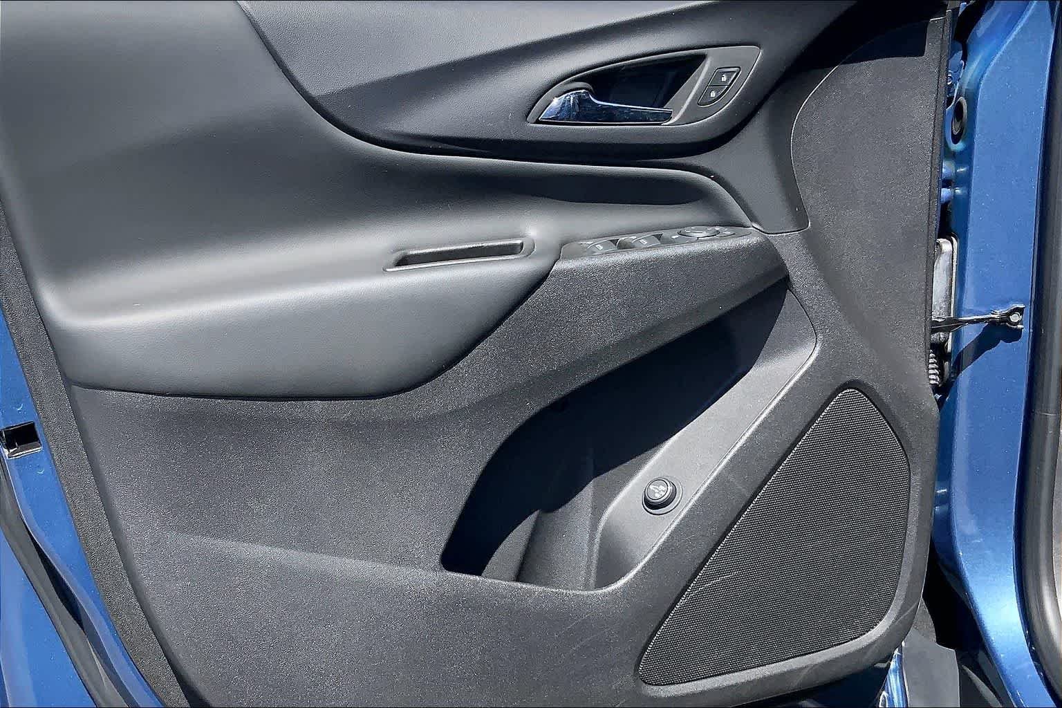 Used 2024 Lakeshore Blue Metallic Chevrolet LT image 21