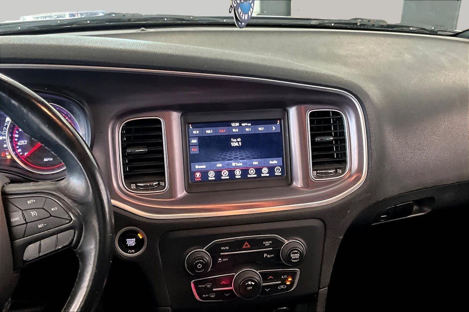 Pre-Owned 2019 Dodge Charger SXT