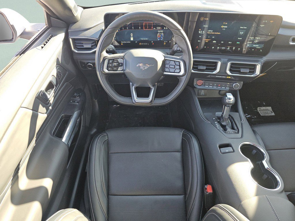 New 2026 Oxford White Ford EcoBoost Premium image 4