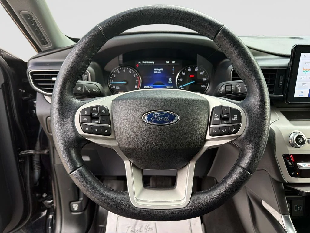 Used 2023 Agate Black Metallic Ford XLT image 34