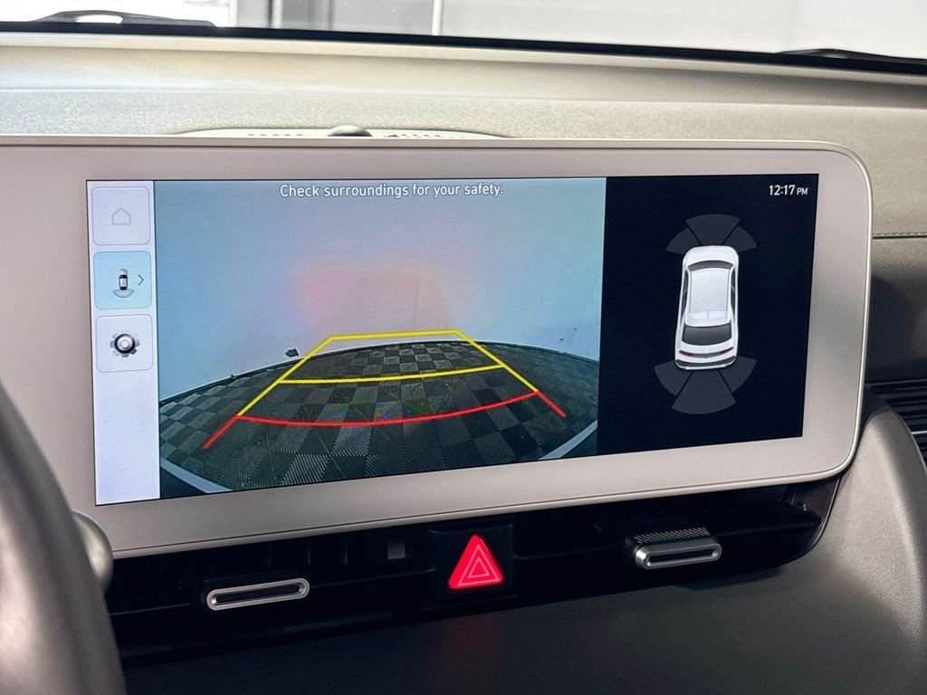 Used 2024 Black Hyundai SEL image 17