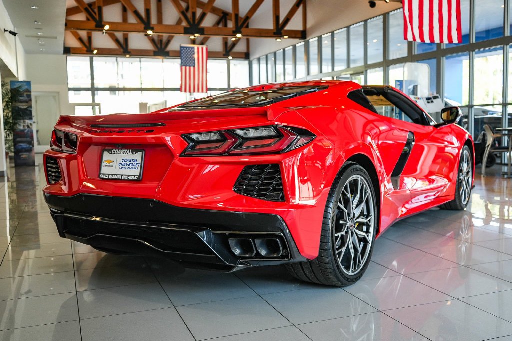 2027 Chevrolet Corvette 2LT - Photo 6