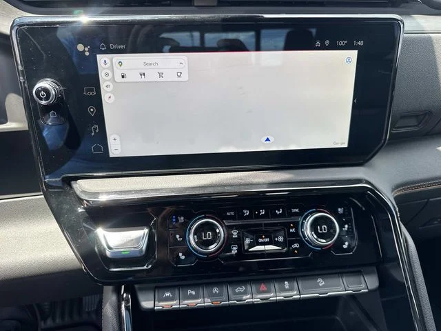 Used 2024 White GMC AT4 image 38