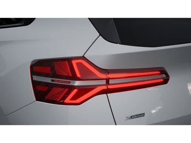New 2026 Alpine White BMW 30 xDrive image 8