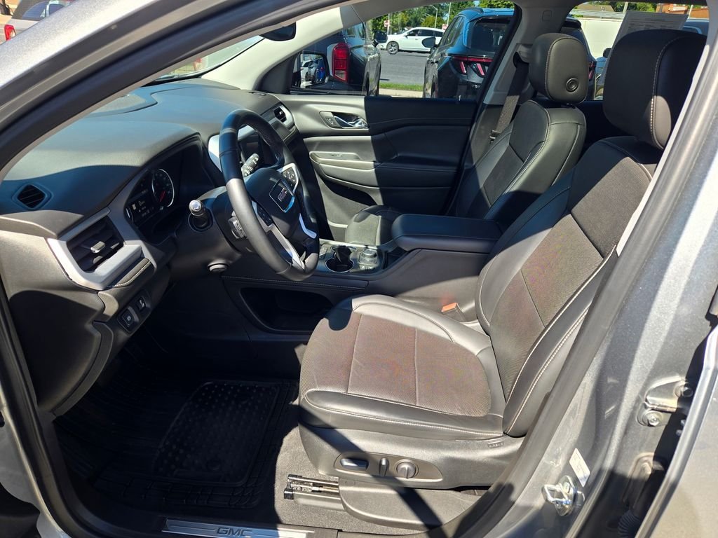 2023 GMC Acadia SLT - Photo 34