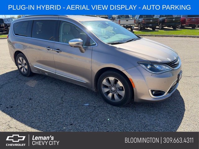2017 Chrysler Pacifica Hybrid Platinum