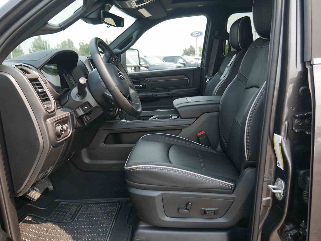2026 RAM 3500 Limited - Photo 43