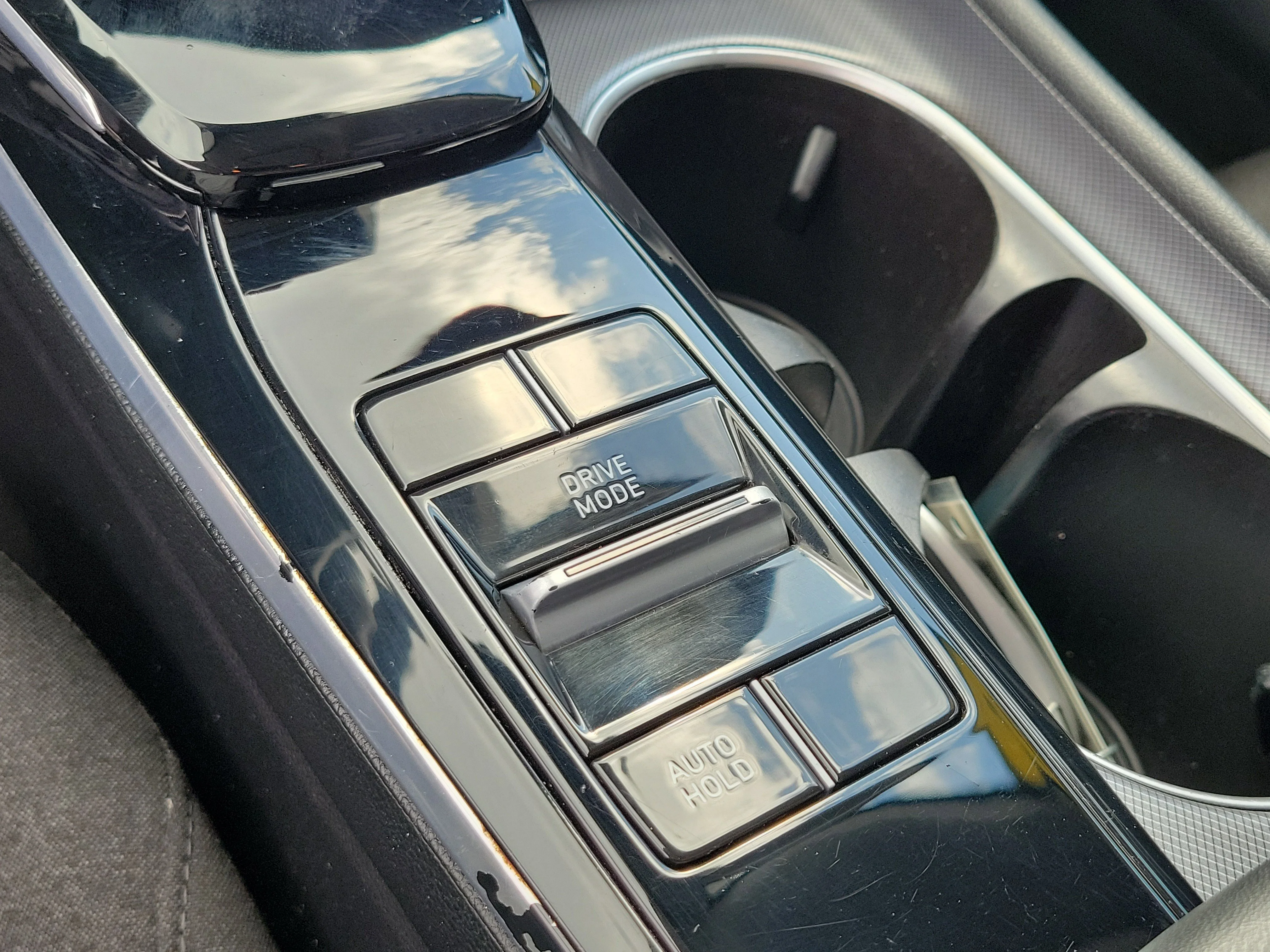 Used 2020 Quartz White Hyundai SEL image 30