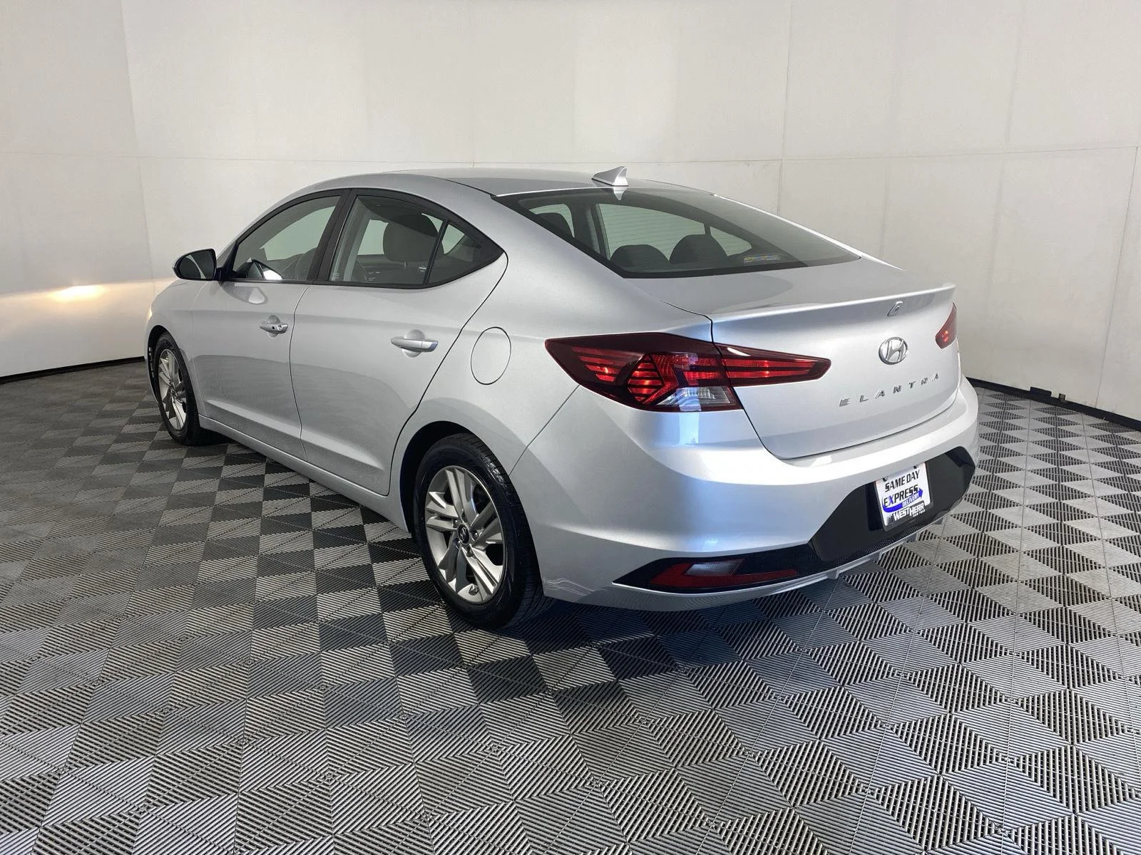 Used 2019 Symphony Silver Hyundai Value Edition image 5