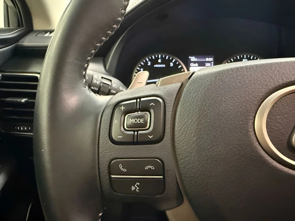 Used 2019 White Lexus 300 Base image 19
