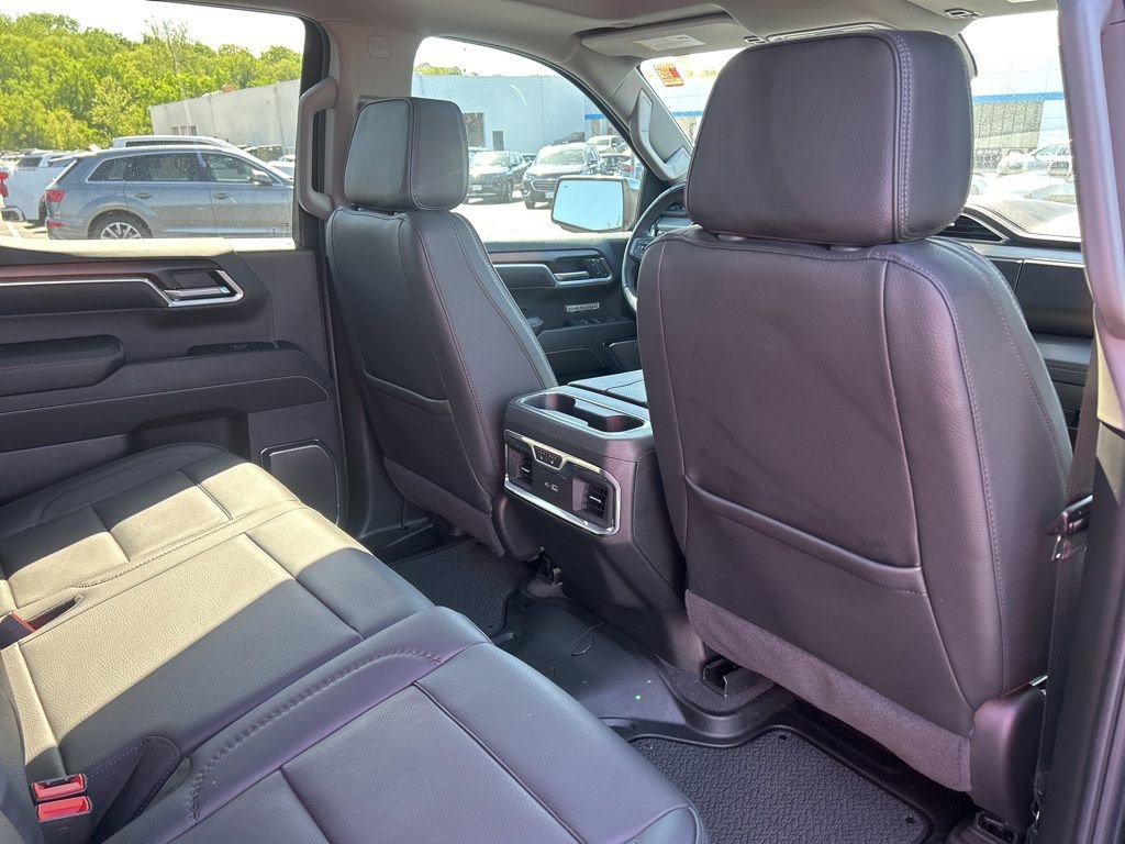 Used 2024 Onyx Black GMC Denali image 55