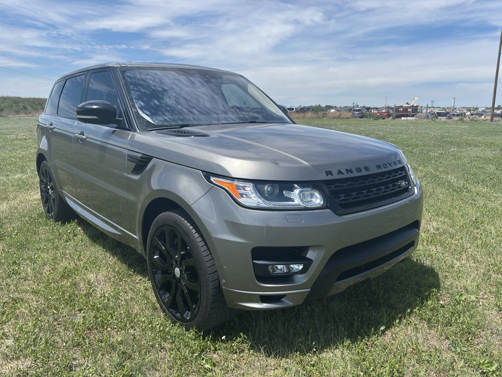 Used 2017 Silicon Silver Metallic Land Rover Autobiography image 14