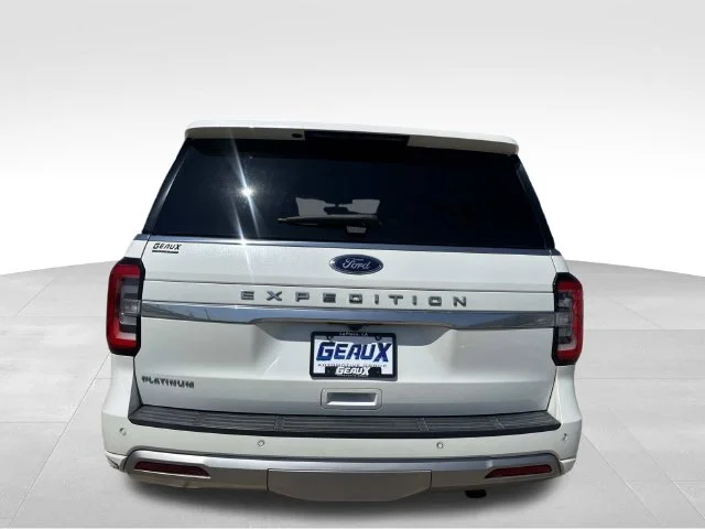 Used 2023 White Ford Platinum image 10