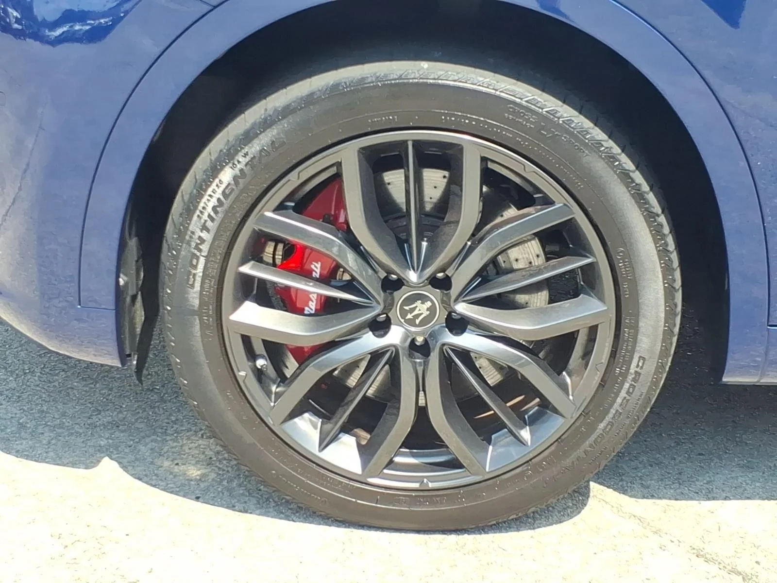 Used 2022 Blu Emozione Metallic Maserati Modena image 4