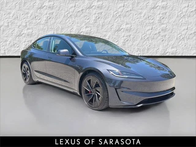 2024 Tesla Model 3 Performance's photo