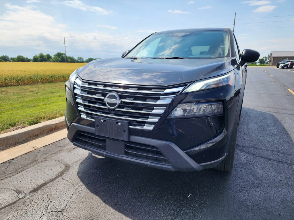 Used 2024 Super Black Nissan S image 2