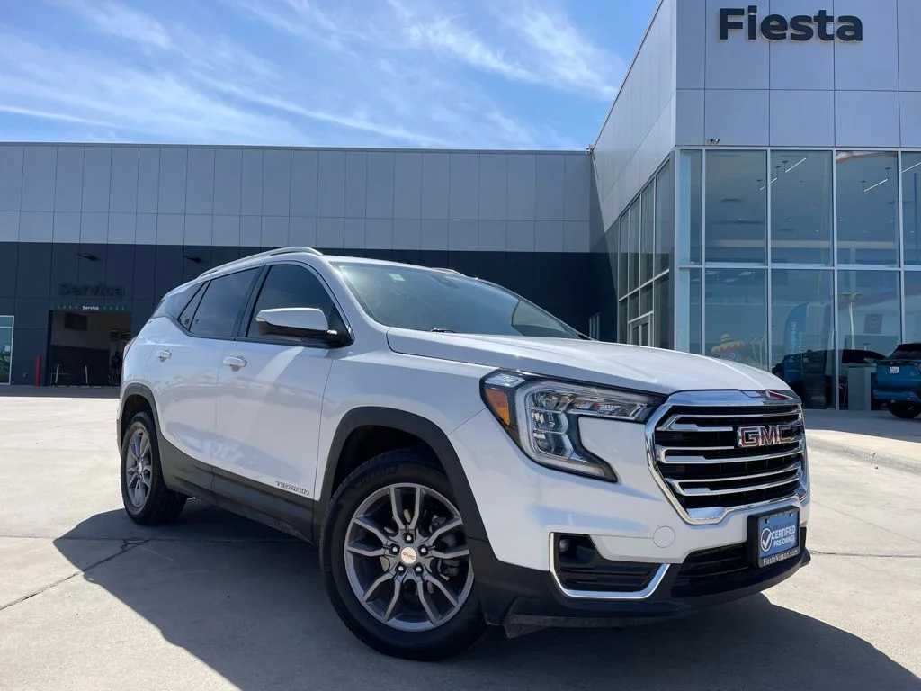 2023 GMC Terrain SLT FWD's photo