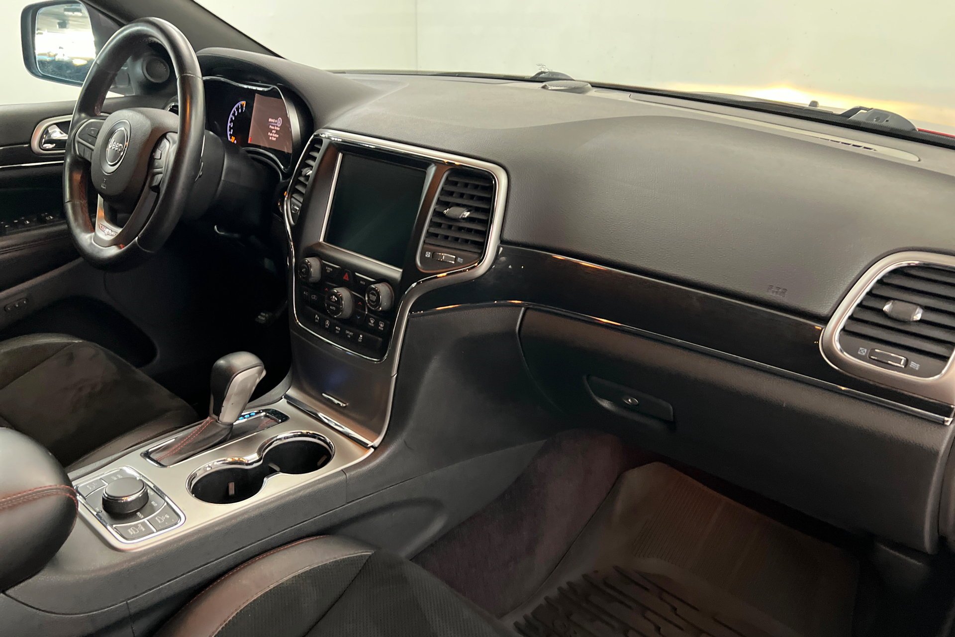2017 Jeep Grand Cherokee Trailhawk - Photo 25