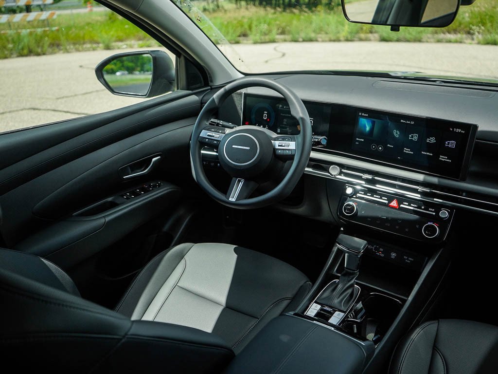 New 2026 Phantom Black Hyundai SEL Plus AWD image 15