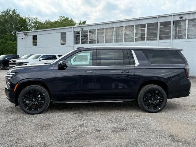 2025 Chevrolet Suburban Premier - Photo 7
