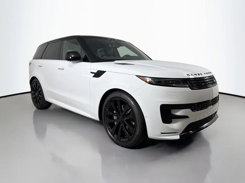 New 2026 Fuji White Land Rover Dynamic SE image 3