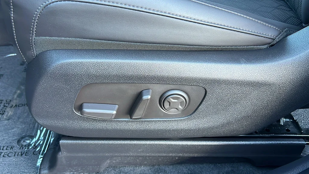 Certified Used 2026 Metal Kia LXS image 22