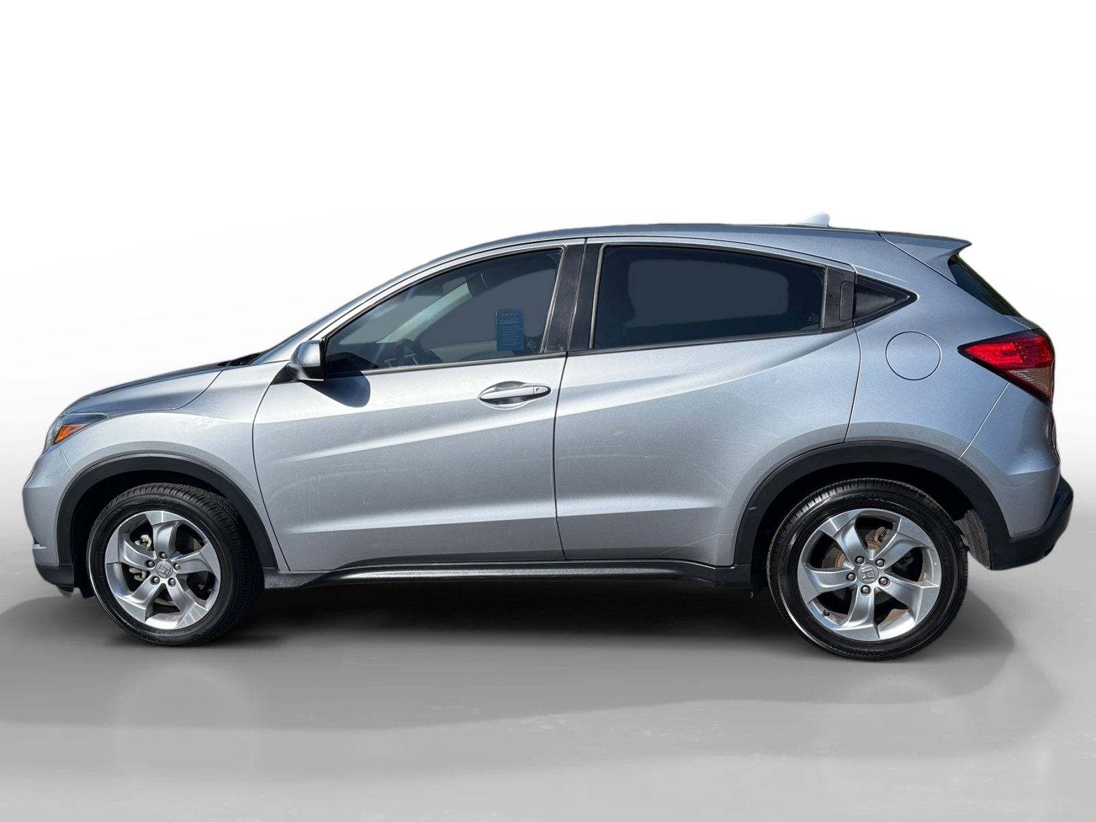 Used 2018 Lunar Silver Metallic Honda LX image 2