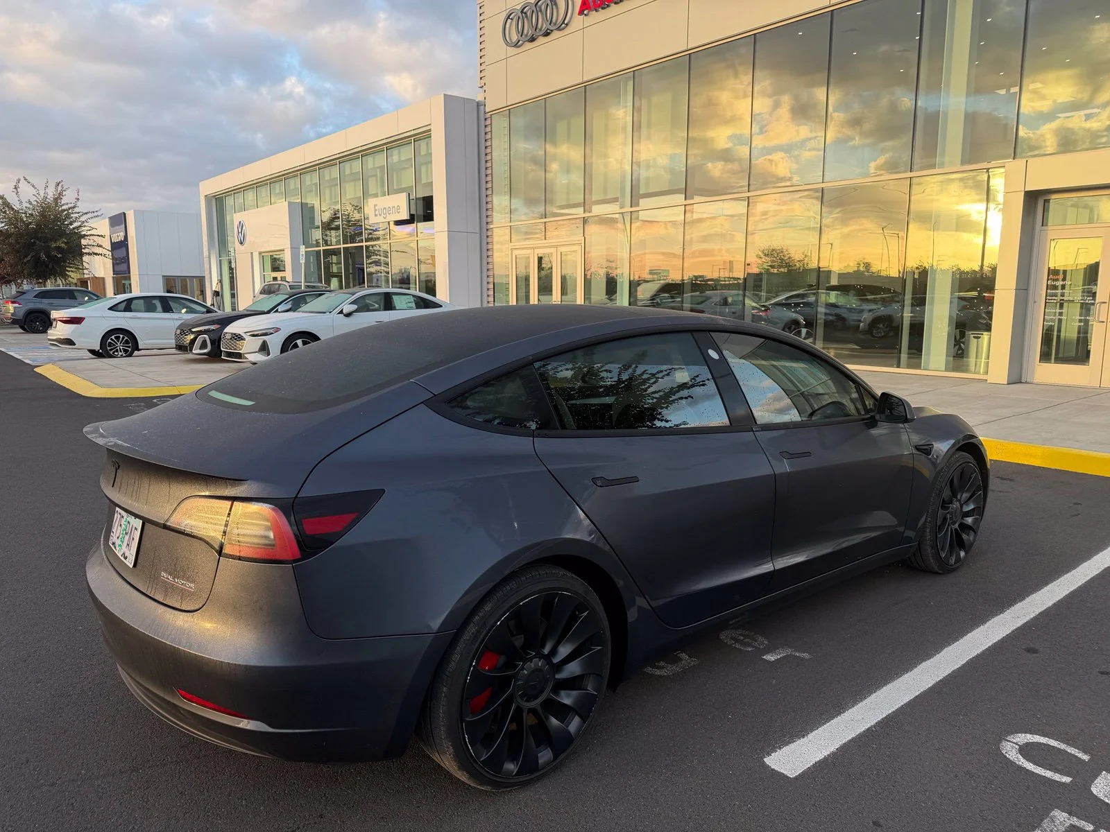 Used 2023  Tesla Performance image 5